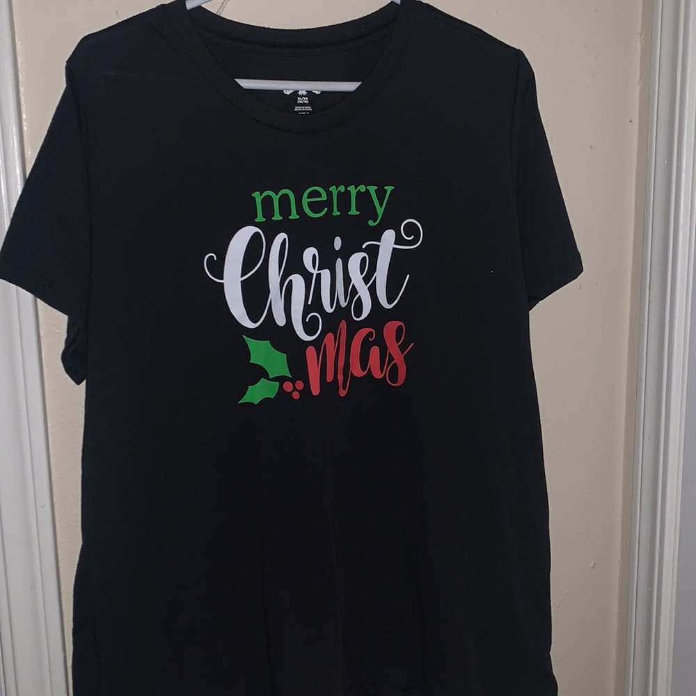 Holiday tee